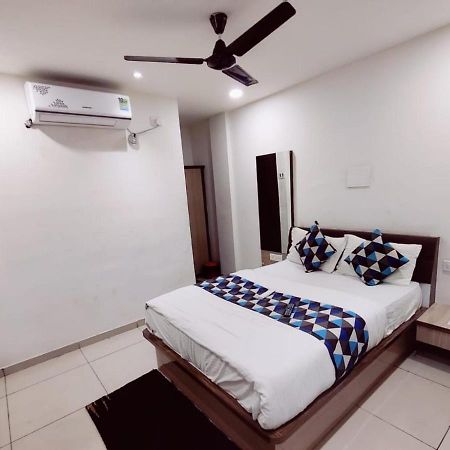 Hotel Mansarovar,Vadodara Luaran gambar