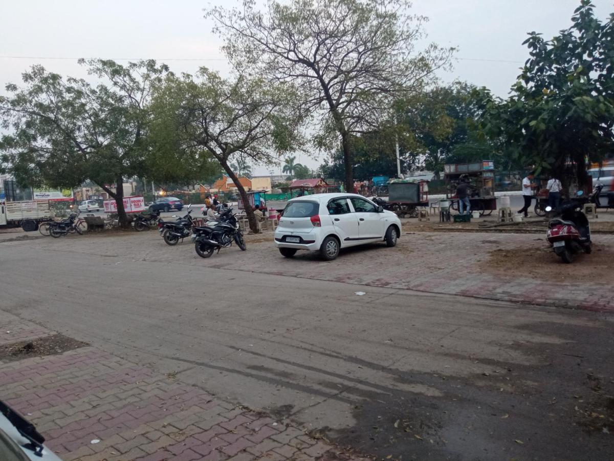 Hotel Mansarovar,Vadodara Luaran gambar