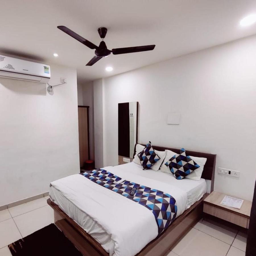 Hotel Mansarovar,Vadodara Luaran gambar