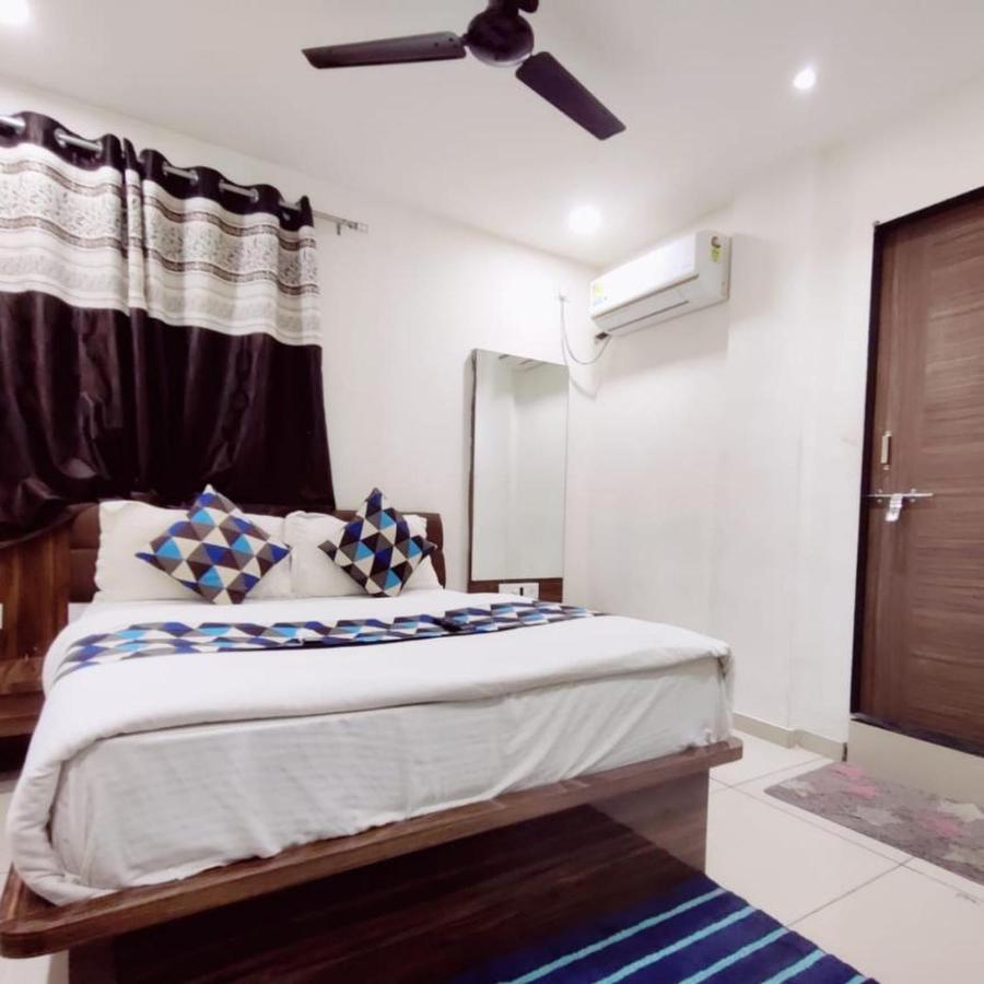 Hotel Mansarovar,Vadodara Luaran gambar