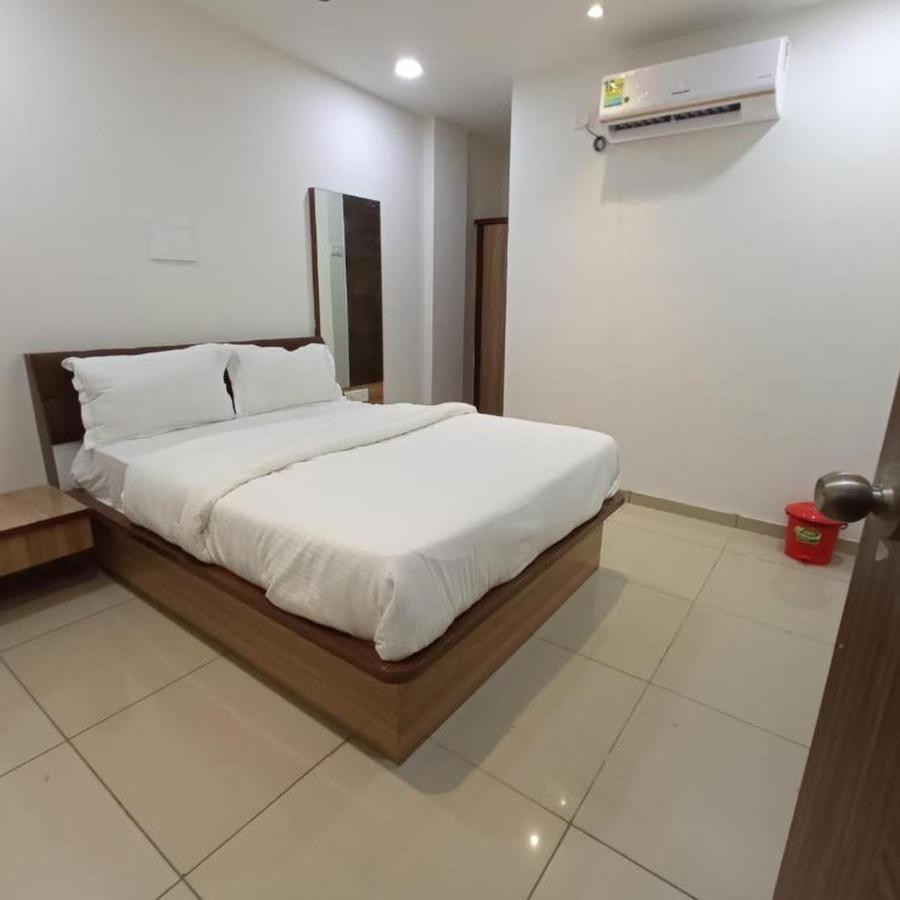 Hotel Mansarovar,Vadodara Luaran gambar