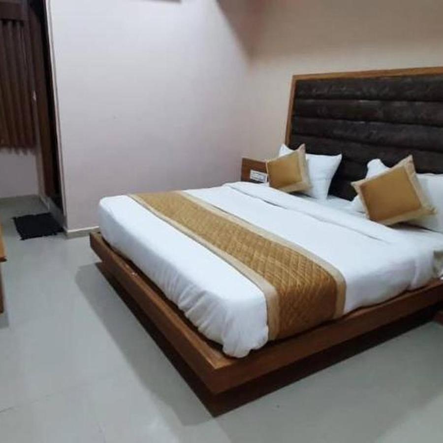 Hotel Mansarovar,Vadodara Luaran gambar