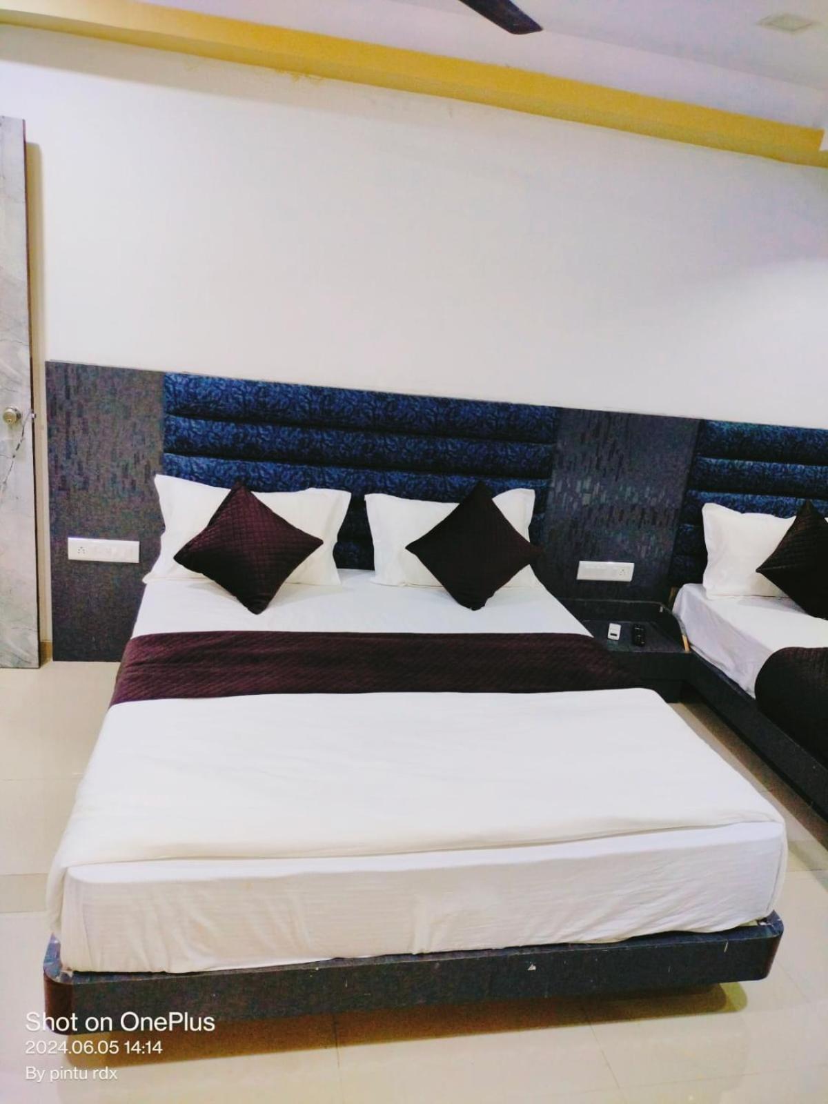 Hotel Mansarovar,Vadodara Luaran gambar